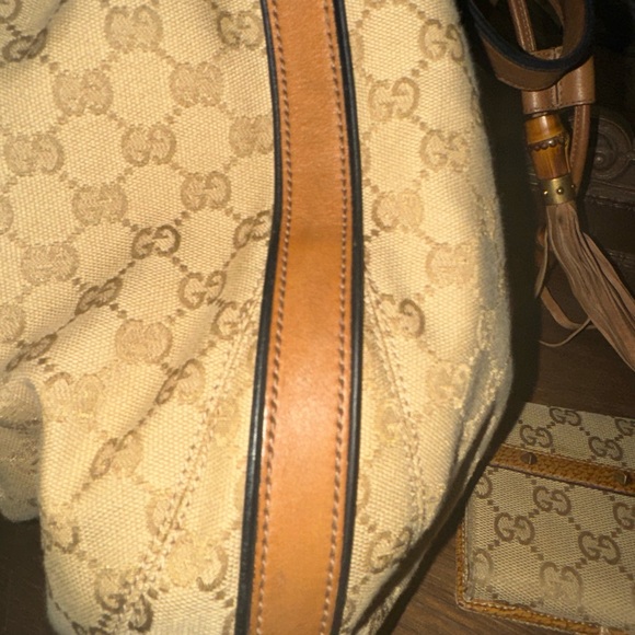 Gucci hobo drawstring, shoulder bag - Picture 4 of 6